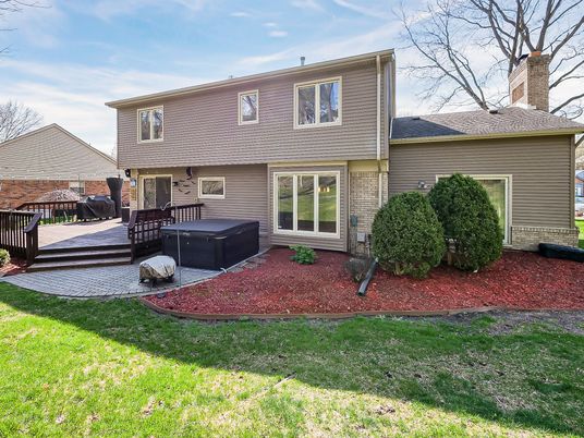 Exterior, Hot Tub