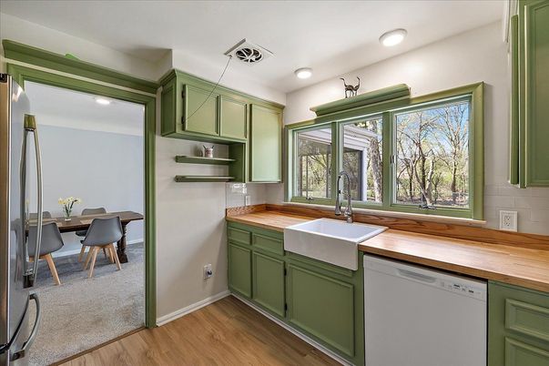 Dining room, Interior, Kitchen, Recessed Lighting, Wood Texture Flooring