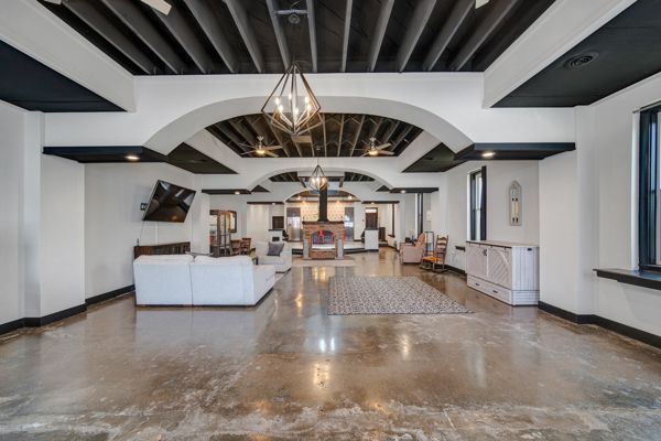 Chandelier, Fireplace, Interior, Living room, Pendant Lights, Recessed Lighting
