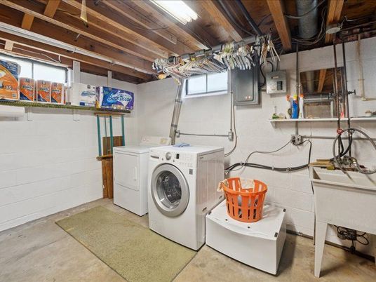 Interior, Washer, Wooden Beams, Wooden Ceilings