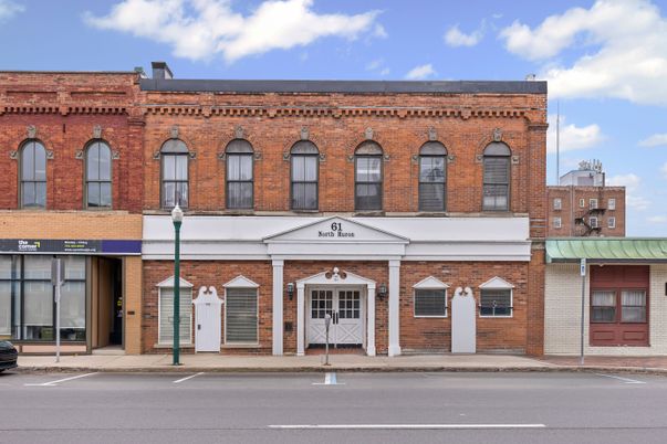 Exterior, Facade, Brick Facade, Rowhouse