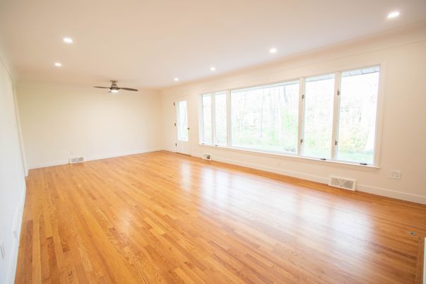 Empty room, Interior, Recessed Lighting, Wood Texture Flooring