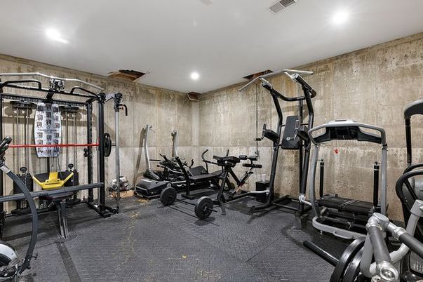 Fitness Equipment, Interior, Recessed Lighting, Stone Walls