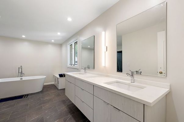 Bathroom, Dual Sink Vanities, Free Standing Baths, Interior, Marble, Recessed Lighting