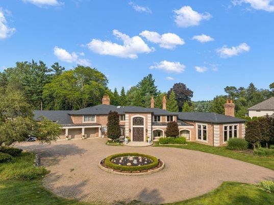 Backyard, Exterior, Facade, French Provincial