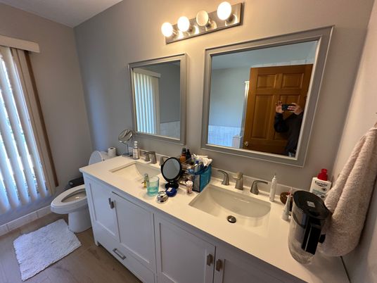 Bathroom, Dual Sink Vanities, Interior