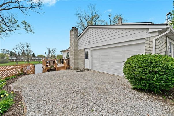 Detached Garage, Exterior