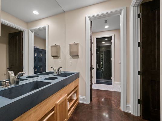 Bathroom, Interior, Recessed Lighting