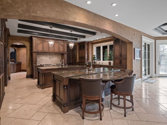 Interior, Kitchen, Pendant Lights, Recessed Lighting, Wooden Beams