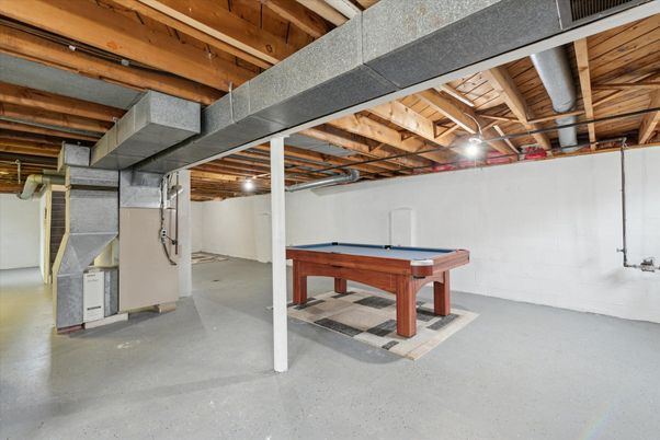 Billiard Table, Game Room, Interior, Wooden Beams, Wooden Ceilings