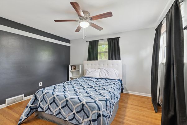 DE Listing image placeholder