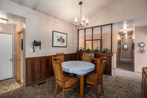 Chandelier, Dining room, Interior