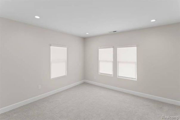 Empty room, Interior, Recessed Lighting