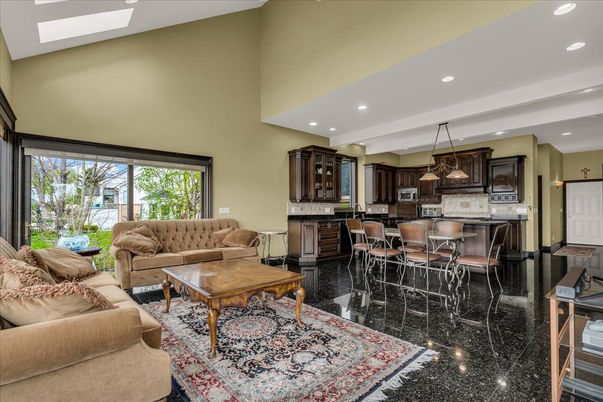 Dining room, Interior, Kitchen, Living room, Pendant Lights, Recessed Lighting, Stainless Steel Appliances