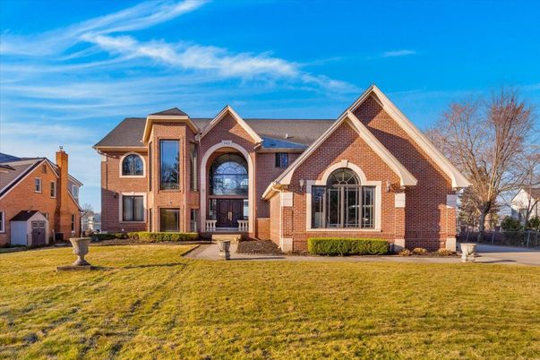 Exterior, Facade, Brick Facade, Brick Traditional
