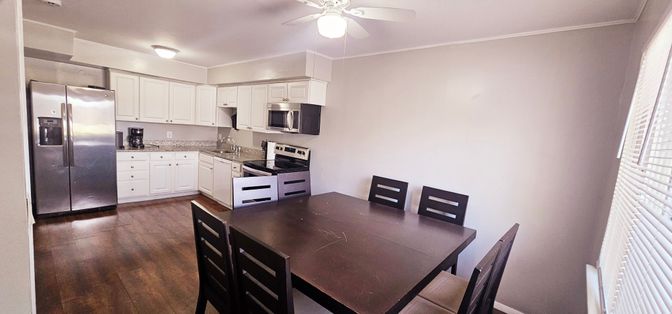 Dining room, Interior, Kitchen, Stainless Steel Appliances, Wood Texture Flooring