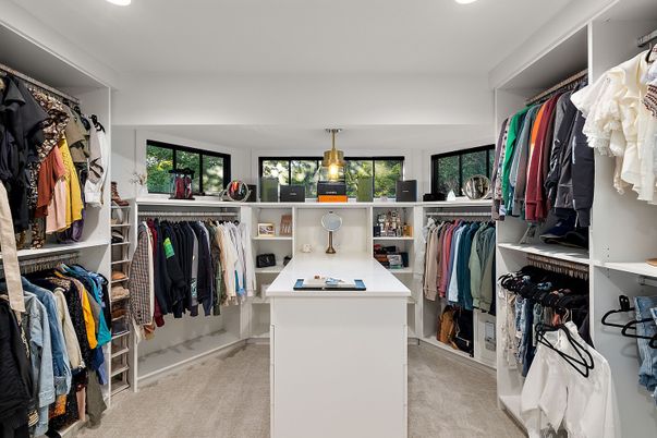 Interior, Pendant Lights, Recessed Lighting, Walk-in Closets