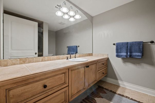 Bathroom, Interior, Tile Countertops
