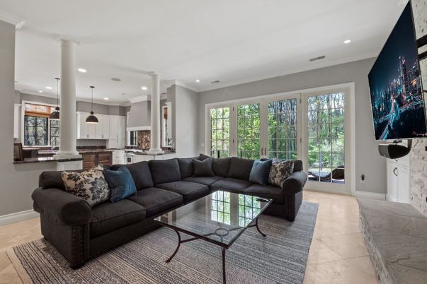 Interior, Kitchen, Living room, Pendant Lights, Recessed Lighting