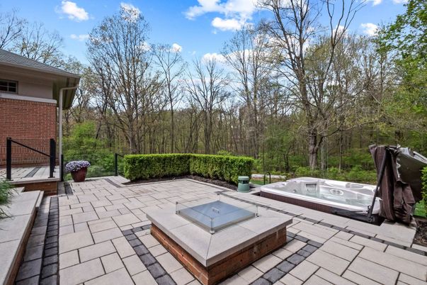 Exterior, Hot Tub