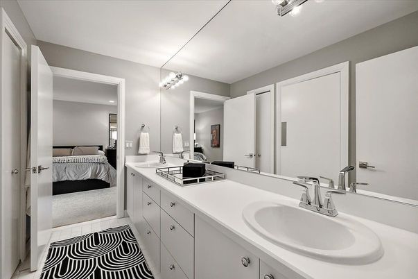 Bathroom, Bedroom, Dual Sink Vanities, Interior