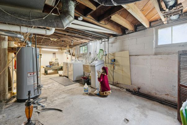 Interior, Stone Walls, Washer, Wooden Beams