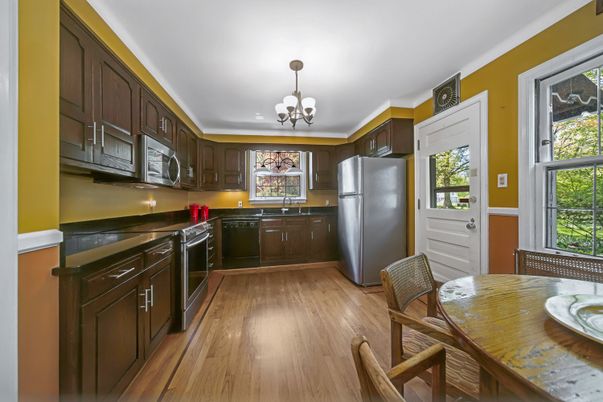Chandelier, Dining room, Interior, Kitchen, Wood Texture Flooring