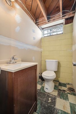 Bathroom, Interior, Wooden Beams, Wooden Ceilings