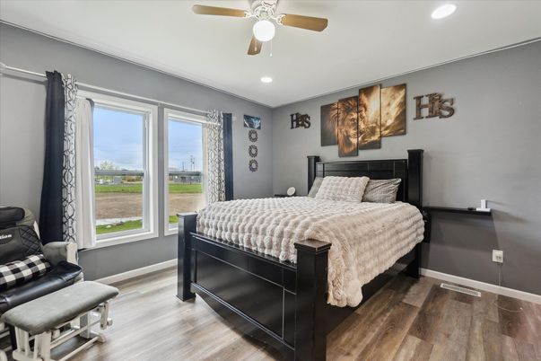 Bedroom, Interior, Recessed Lighting, Wood Texture Flooring