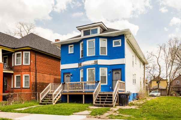 Exterior, Facade, Brick Facade, Queen Anne Victorian