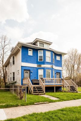 Exterior, Facade, Queen Anne Victorian