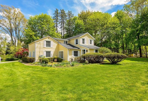 Backyard, Exterior, Facade, Farmhouse
