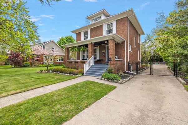 Exterior, Facade, Brick Facade, American Foursquare