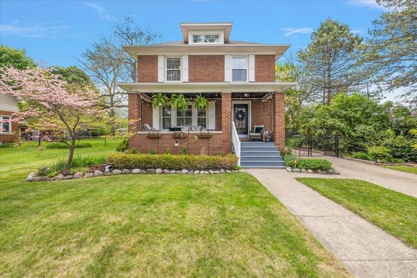 Exterior, Facade, Brick Facade, American Foursquare