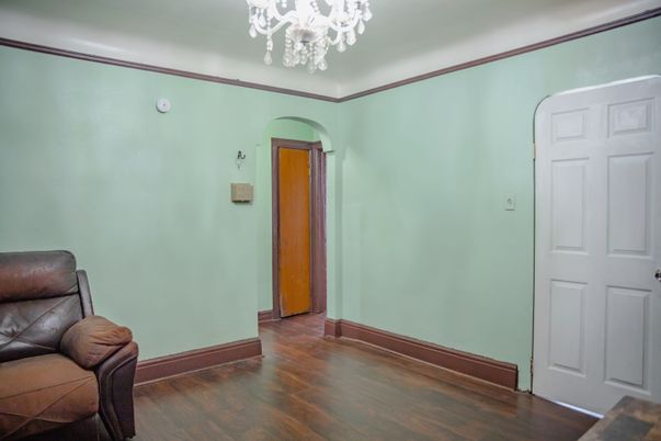 DE Listing image placeholder