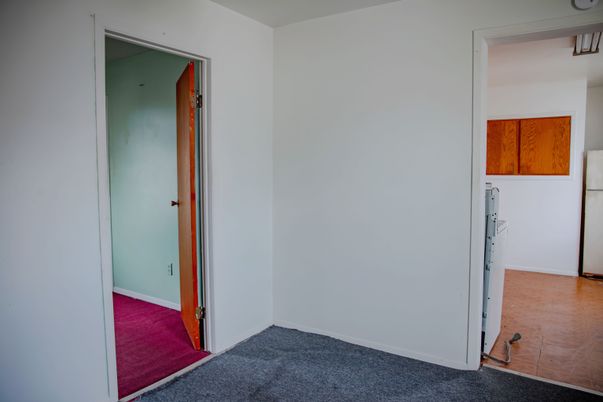 DE Listing image placeholder