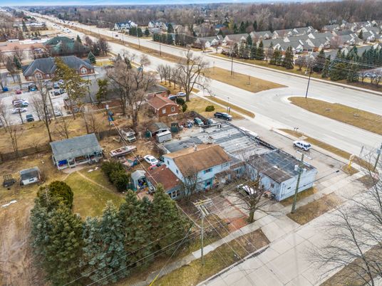 Exterior, Drone