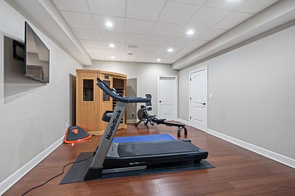 Fitness Equipment, Interior, Recessed Lighting, Wood Texture Flooring