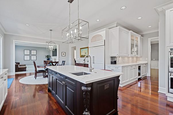 Chandelier, Dining room, Interior, Kitchen, Pendant Lights, Recessed Lighting, Stainless Steel Appliances, Wood Texture Flooring