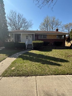 Backyard, Exterior, Facade, Ranch