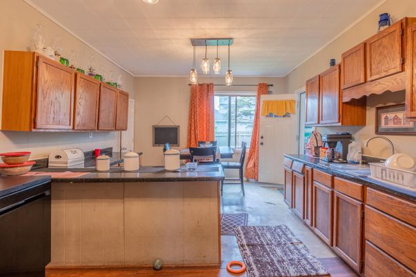 Dining room, Interior, Kitchen, Pendant Lights, Wood Texture Flooring