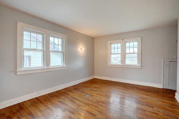 DE Listing image placeholder