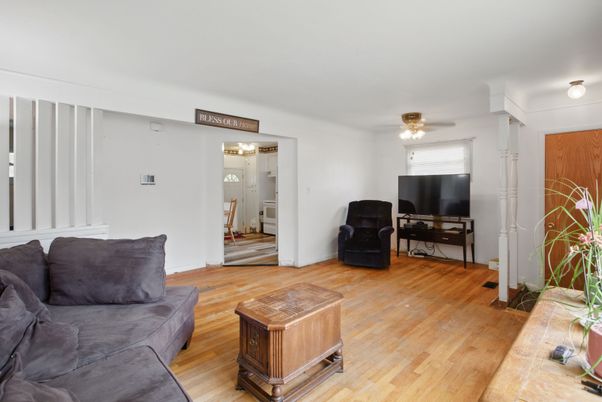 DE Listing image placeholder