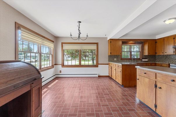 Chandelier, Interior, Kitchen