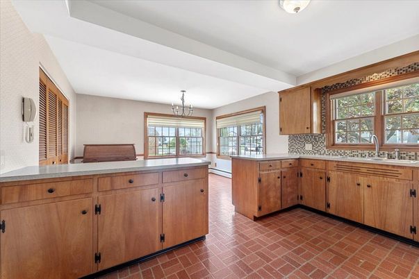 Chandelier, Interior, Kitchen