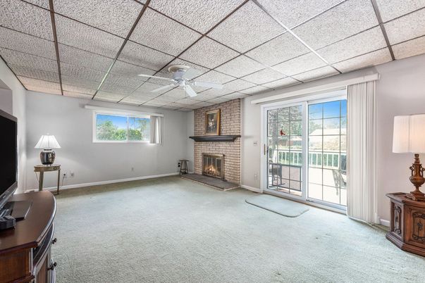 Empty room, Fireplace, Interior