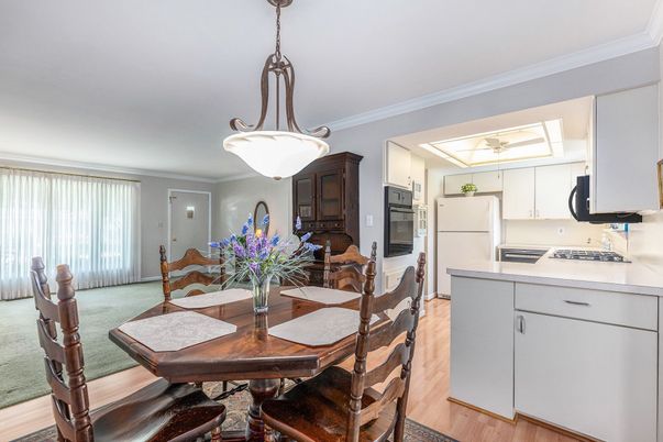 Dining room, Interior, Kitchen, Pendant Lights, Wood Texture Flooring