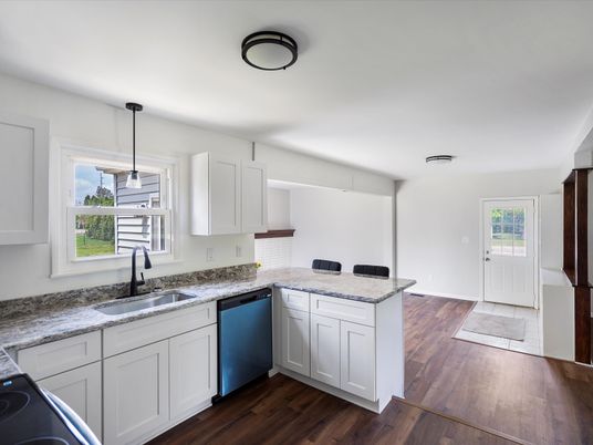 Interior, Kitchen, Pendant Lights, Wood Texture Flooring