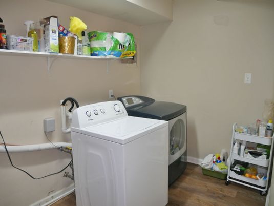 Interior, Washer, Wood Texture Flooring