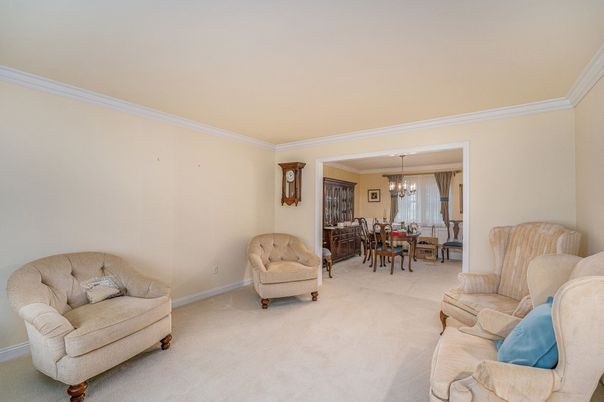 Chandelier, Dining room, Interior, Living room